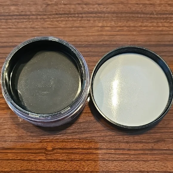 MAC Cosmetics Beauty Powder In Dancing Light